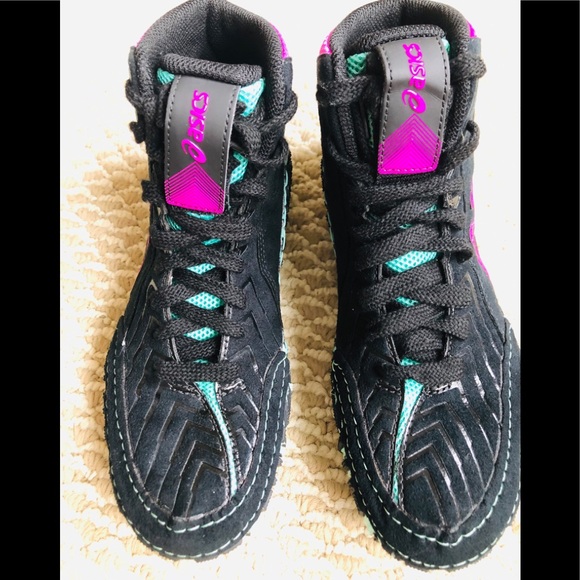 adeline grey wrestling shoes